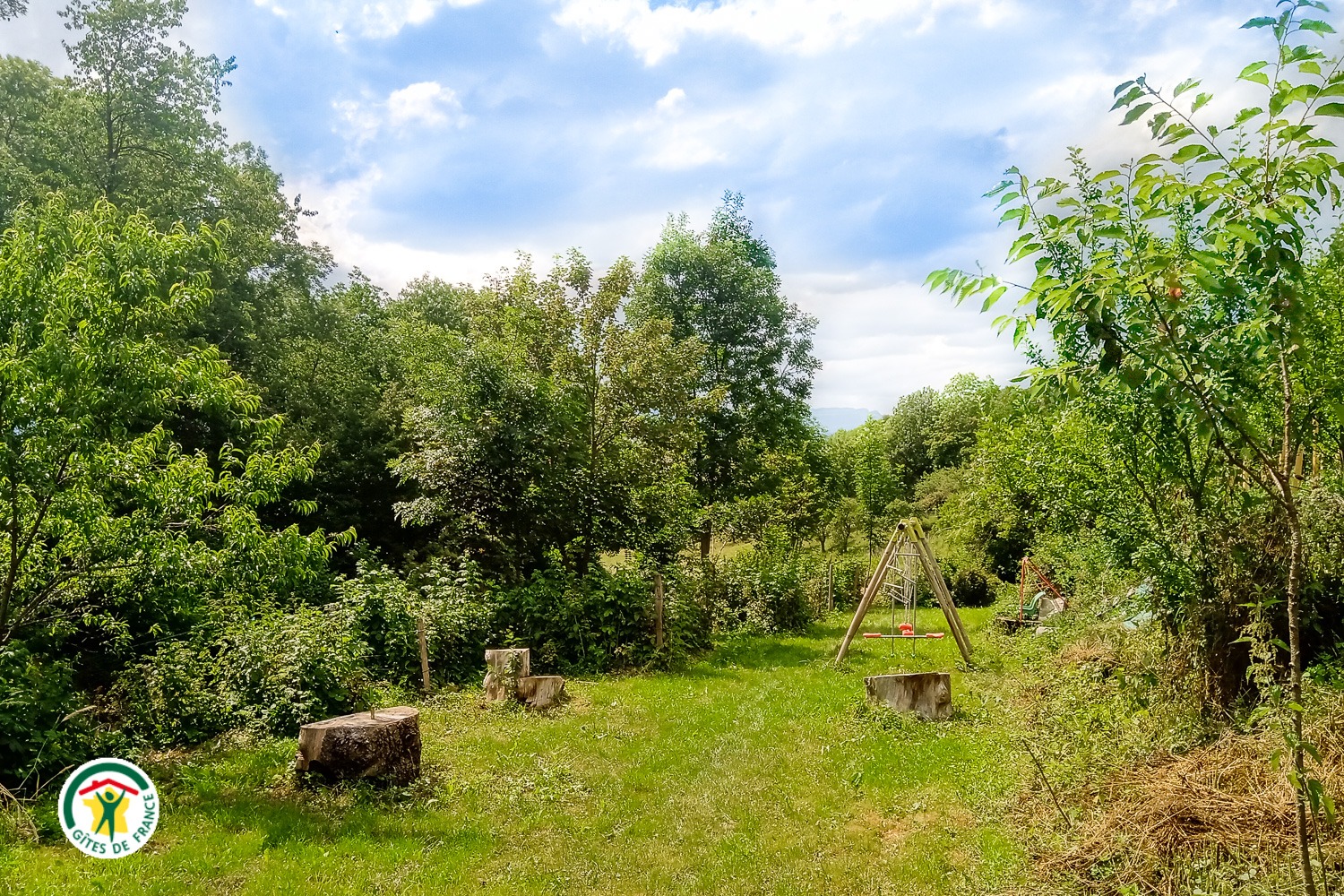 Jardin commun avec le Gîte 226025