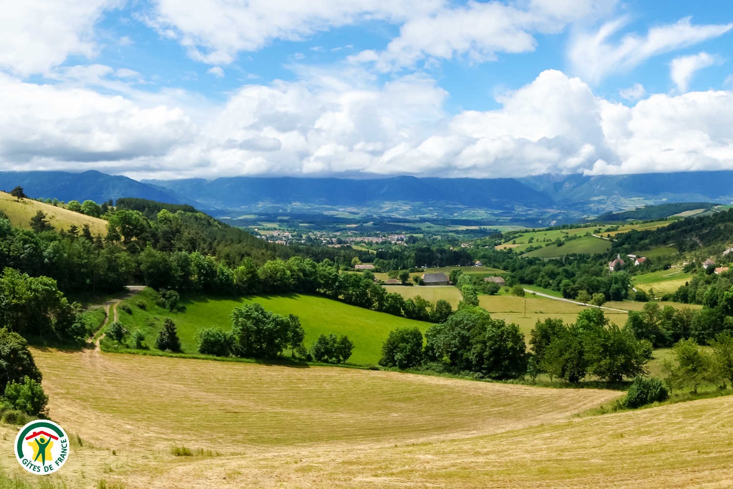 Vue depuis le gîte vers Mens
