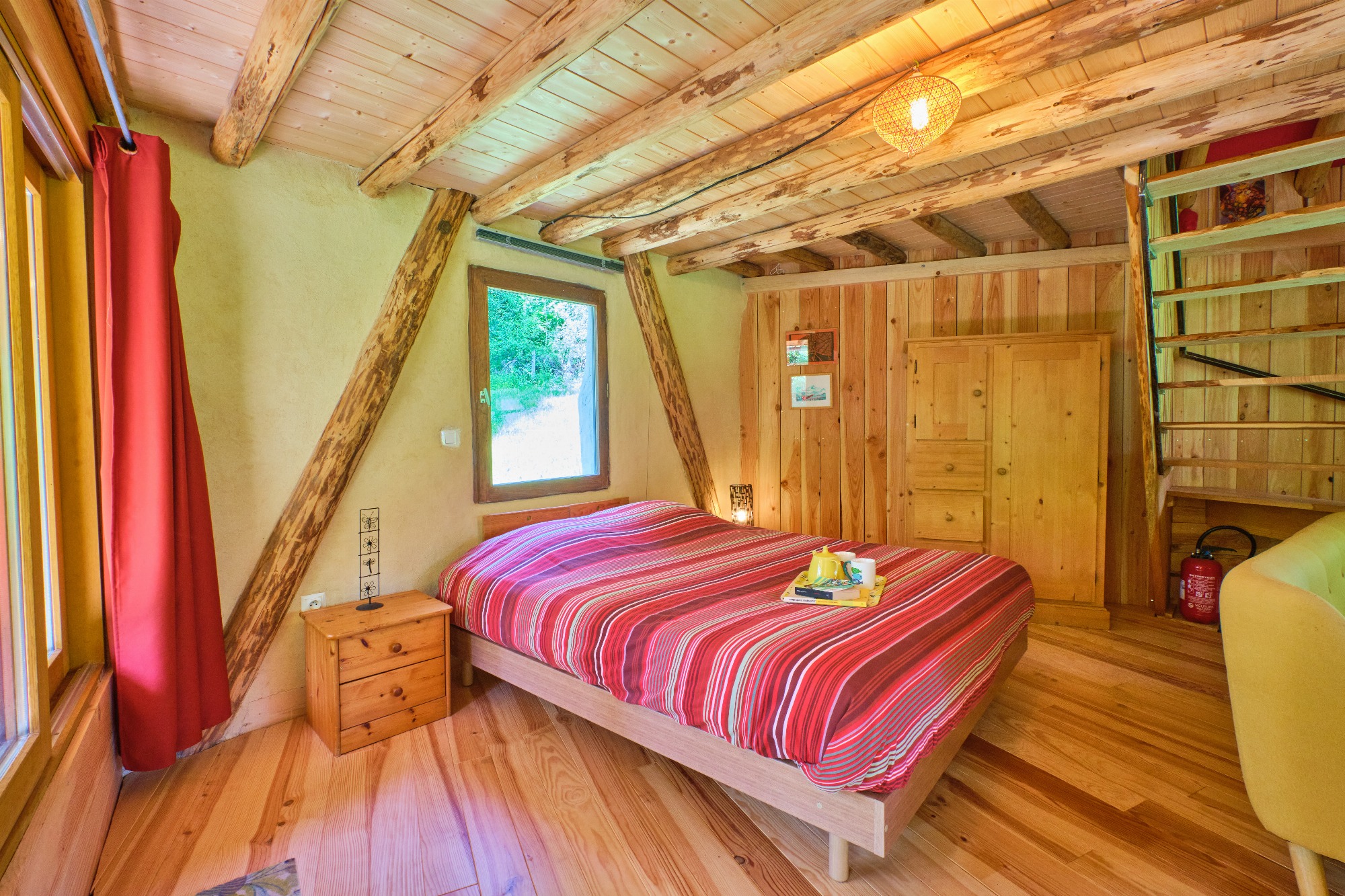 Refuge, lit queen size