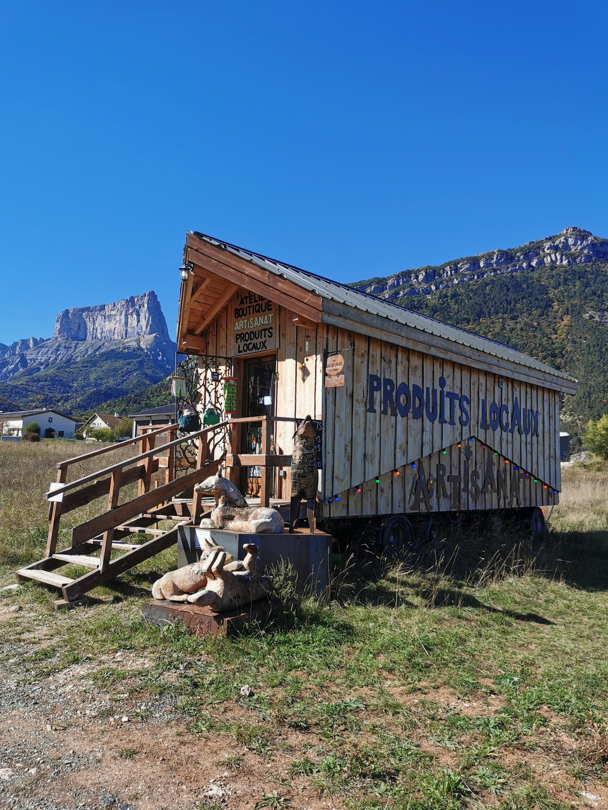 Roulotte - atelier Producteurs et artisans du Trièves_Clelles