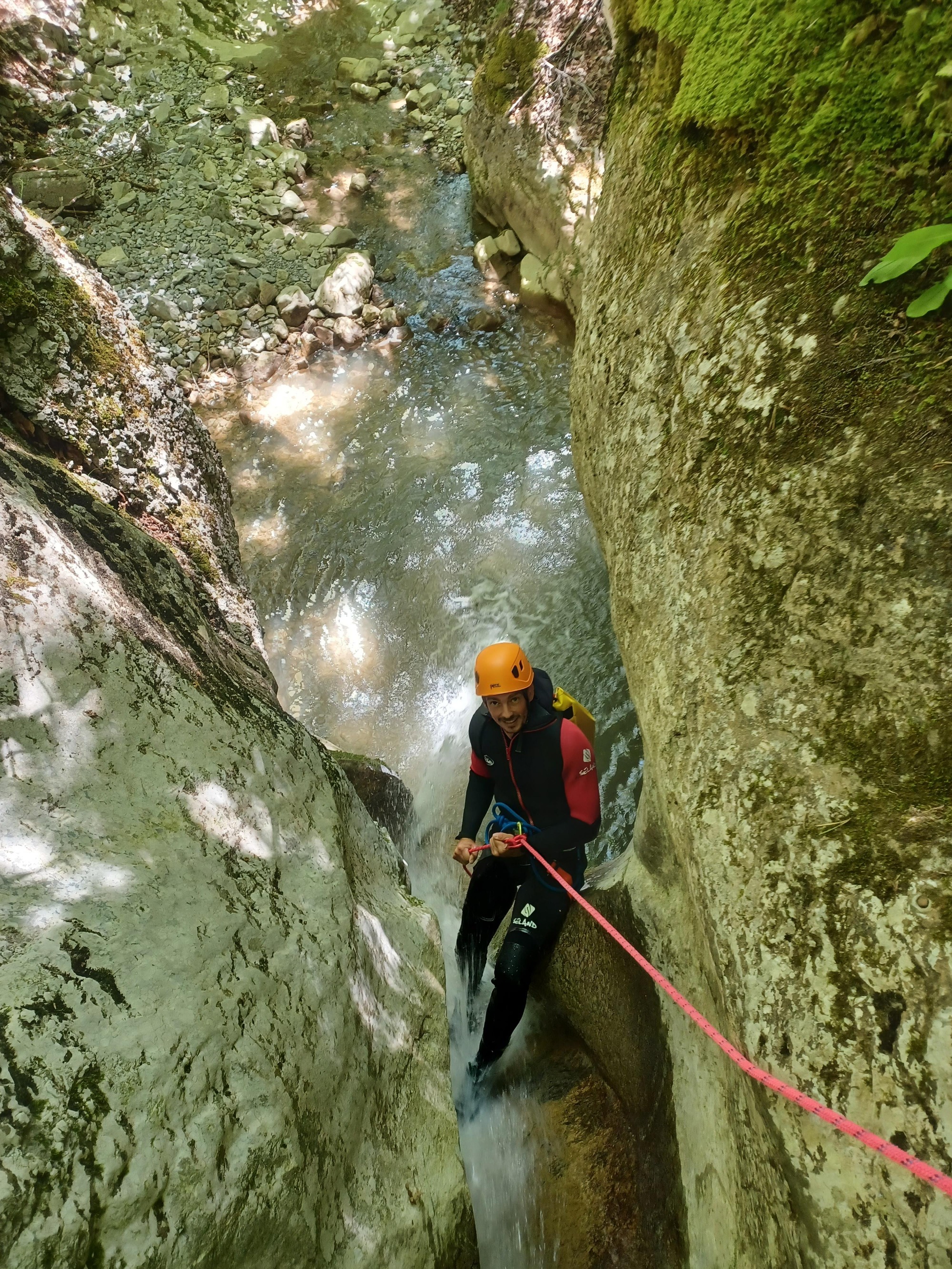Rappel au canyon de Mouna avec Amont-Canyon