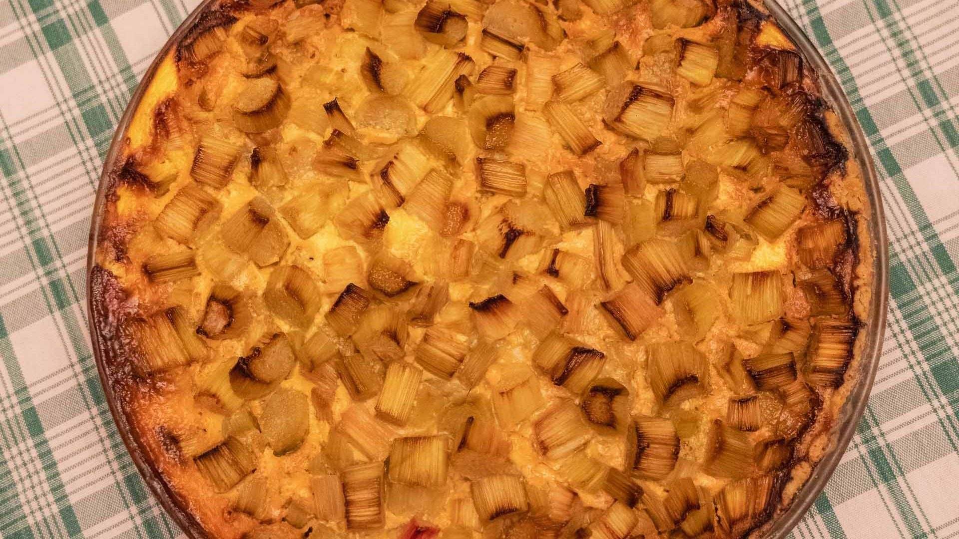 tarte à la rhubarbe du jardin